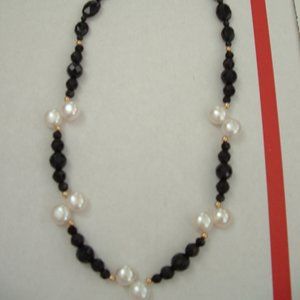 Vintage Onyx Pearl 14k gold Bead Necklace